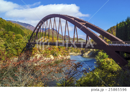信州　長野市鬼無里奥裾花大橋と奥裾花渓谷 25865596
