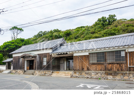 姫島庄屋古庄家入口と旧姫島郵便局舎 姫島庄屋古庄家入口と旧姫島郵便局舎 25868015