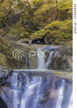 西沢渓谷・七ツ釜五段の滝 西沢渓谷・七ツ釜五段の滝 25869826