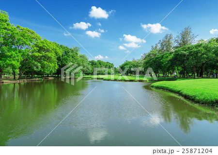 Wachirabenchatat Park 25871204