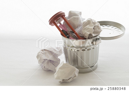 時間の無駄イメージ 25880348