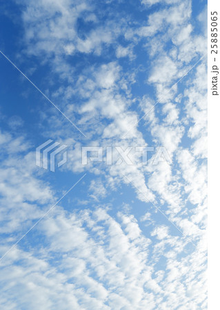 秋の雲 25885065