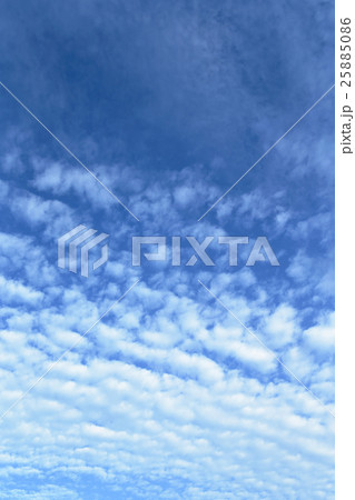 秋の雲 25885086