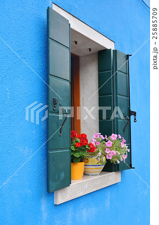 Detail in Burano, an island full of colors Detail in Burano, an island full of colors 25885709