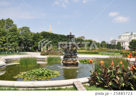 The Volksgarten (People's Garden) in Vienna The Volksgarten (People's Garden) in Vienna 25885723