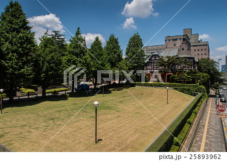 明治学院大学の白金キャンパスの写真素材 明治学院大学の白金キャンパスの写真素材