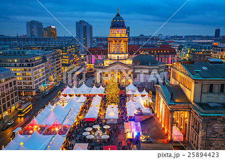 Christmas market in Berlin 25894423