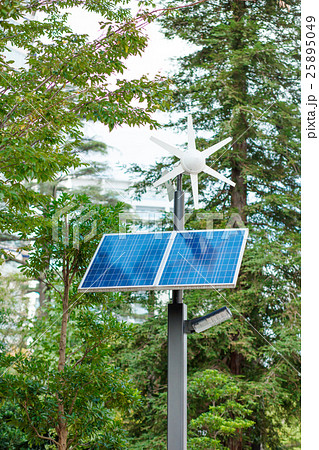 ソーラーパネル・風力発電 25895049