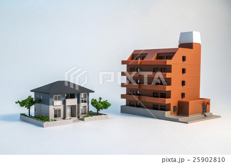 住宅とマンションの模型 25902810