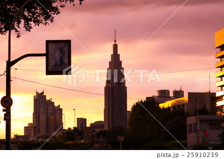 実録、君の名は。ロケ地　（信濃町からの眺め） 25910239
