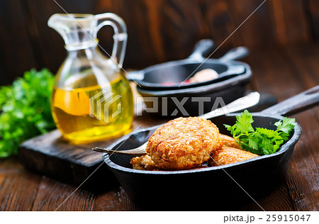 cutlets 25915047