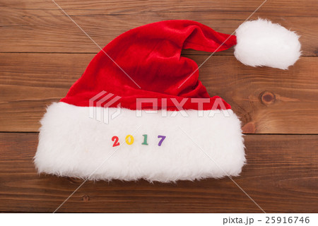 Hat of Santa Claus and the numbers 2017. Hat of Santa Claus and the numbers 2017. 25916746
