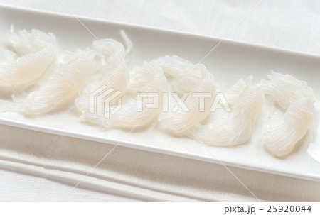 Shirataki noodles Shirataki noodles 25920044
