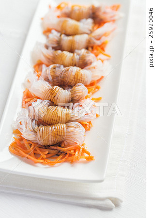 Shirataki noodles with soy sauce Shirataki noodles with soy sauce 25920046
