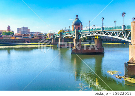 The Saint-Pierre bridge 25922015