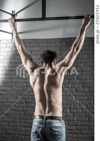 Pull-up workout photo 25922452