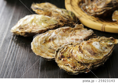 生牡蠣 生牡蠣 25923143