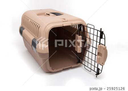 ペット用のキャリーバッグ 25925126