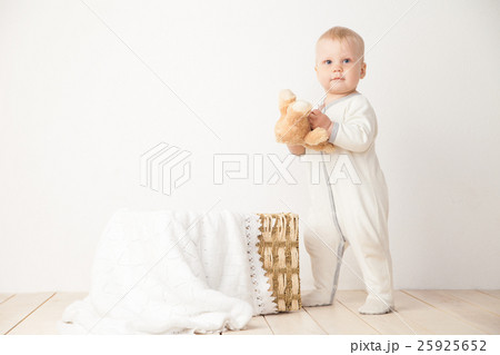 Toddler smiling at camera Toddler smiling at camera 25925652