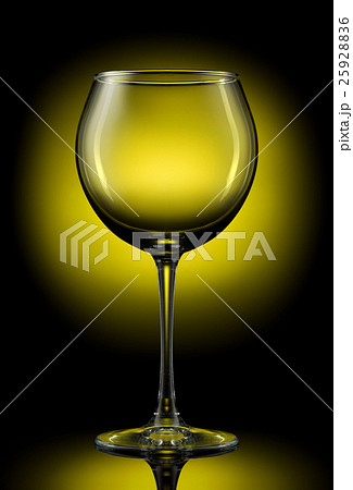 Empty wine glass Empty wine glass 25928836