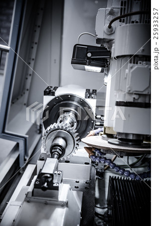 Metalworking CNC milling machine. 25933257