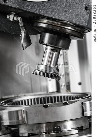 Metalworking CNC milling machine. 25933261