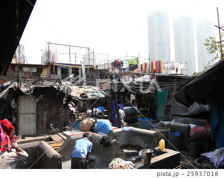 ムンバイの洗濯場　ドービー ガート 25937018