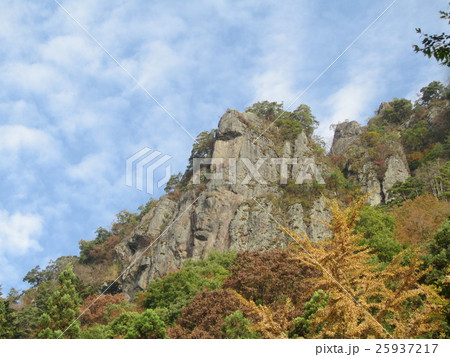 岩櫃山(群馬県東吾妻町) 岩櫃山(群馬県東吾妻町) 25937217