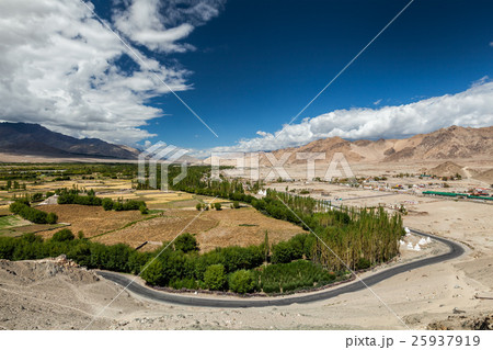 Indus valley, Ladakh, India Indus valley, Ladakh, India 25937919