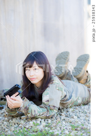 サバイバルゲーム ミリタリー 女性 イメージ 25938343