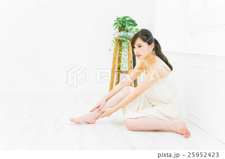 脚のマッサージ 25952423