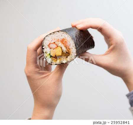 恵方巻き 恵方巻き 25952841