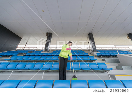 施設作業スタッフ 25959666