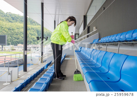 施設作業スタッフ 施設作業スタッフ 25959678