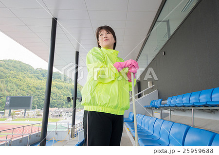 施設作業スタッフ 25959688