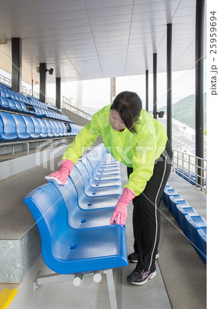 施設作業スタッフ 25959694