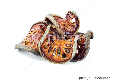 Dried Bael Fruit tea isolated on white background 25964922