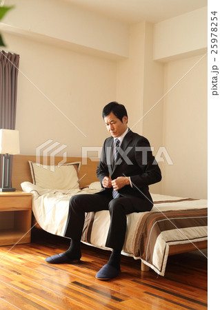 会社に行きたくない男性 会社に行きたくない男性 25978254