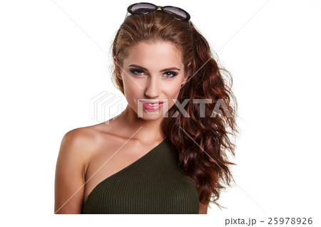 woman with beauty long brown hair 25978926