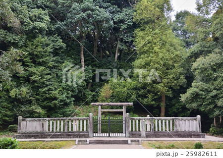 安寧天皇陵　 橿原市　奈良県 25982611