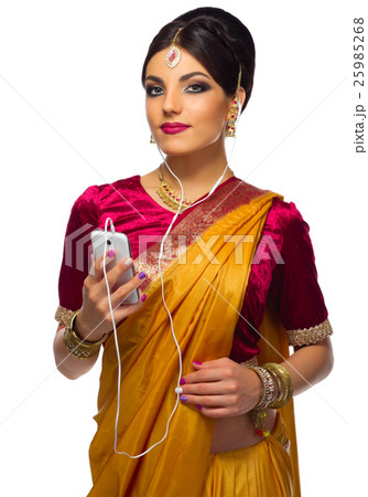Indian young woman isolated 25985268