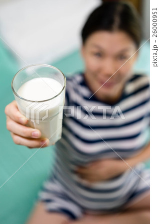 pregnant woman pregnant woman 26000951