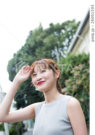 若い綺麗な女性 若い綺麗な女性 26001593