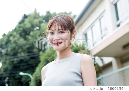 若い綺麗な女性 若い綺麗な女性 26001594