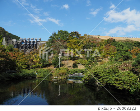 丹沢湖の三保ダム 26003222