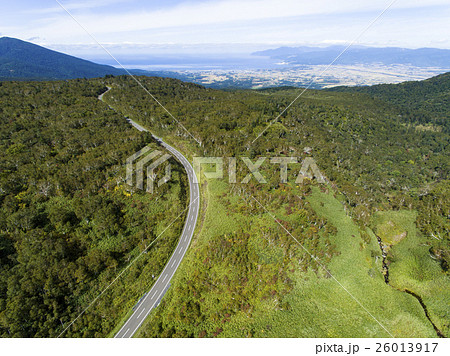 ニセコ パノラマラインと大谷地湿原 空撮 26013917