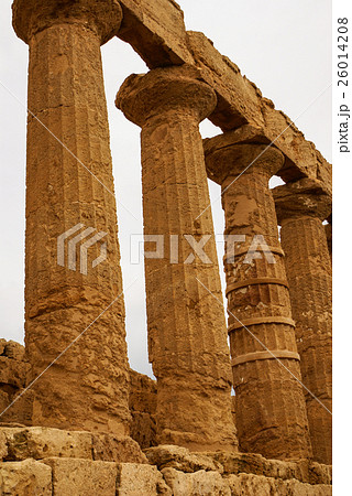 The ruins of Temple of Concordia,  26014208