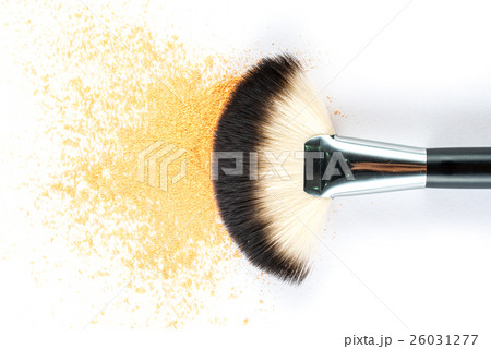 yellow Powder Eyeshadow on a Brush, fashion beauty 26031277