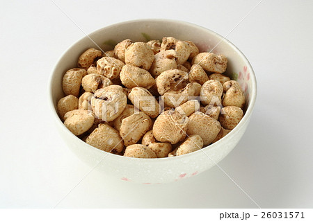 トウモロコシのポン菓子 トウモロコシのポン菓子 26031571