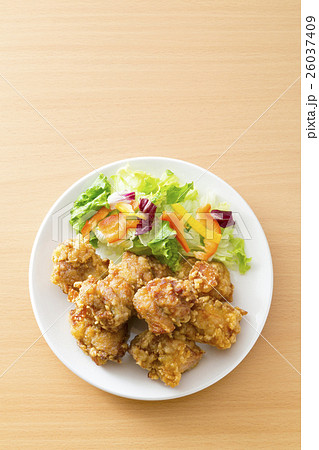 鶏の唐揚げ 鶏の唐揚げ 26037409